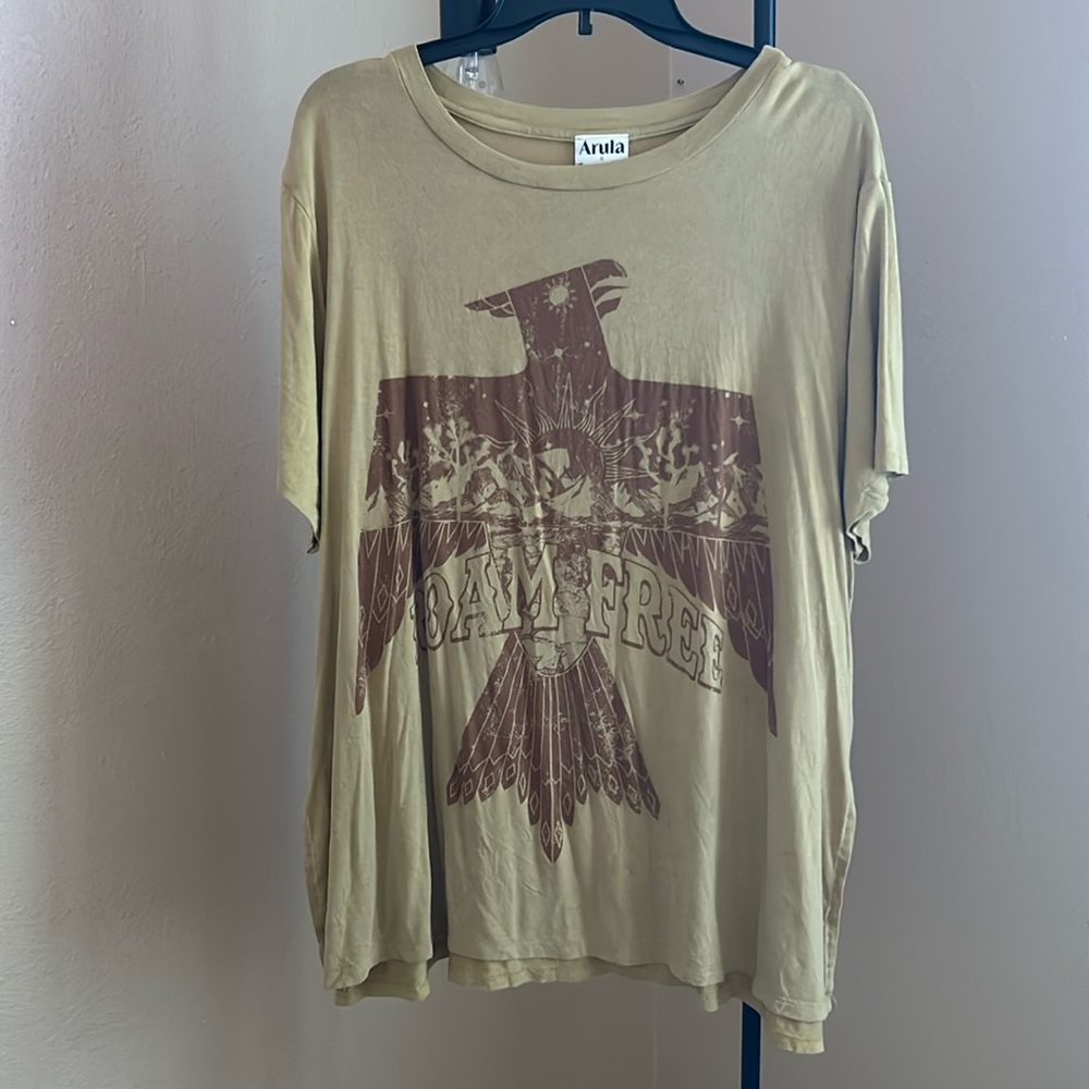 Plus size graphic tee.
